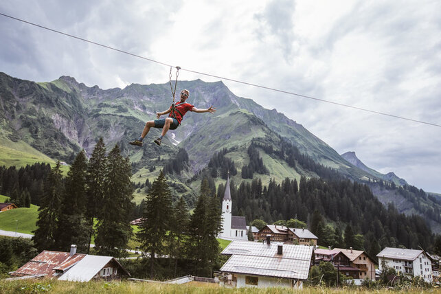 Flying_Fox_in_Warth-Schröcken__c__Sebastian_Stiphout_-_Warth-Schröcken_Tourismus