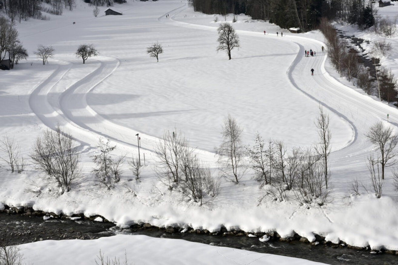 Winterwanderweg_und_Loipe_in_Au-Schoppernau__c__Jo_Pesendorfer_-_Bregenzerwald_Tourismus