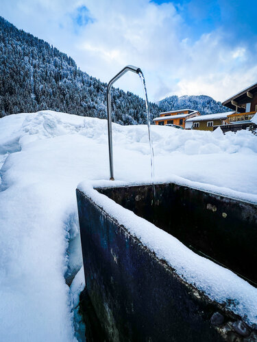 003-4D6689B1-3F60-400F-BDC299F2AE70A