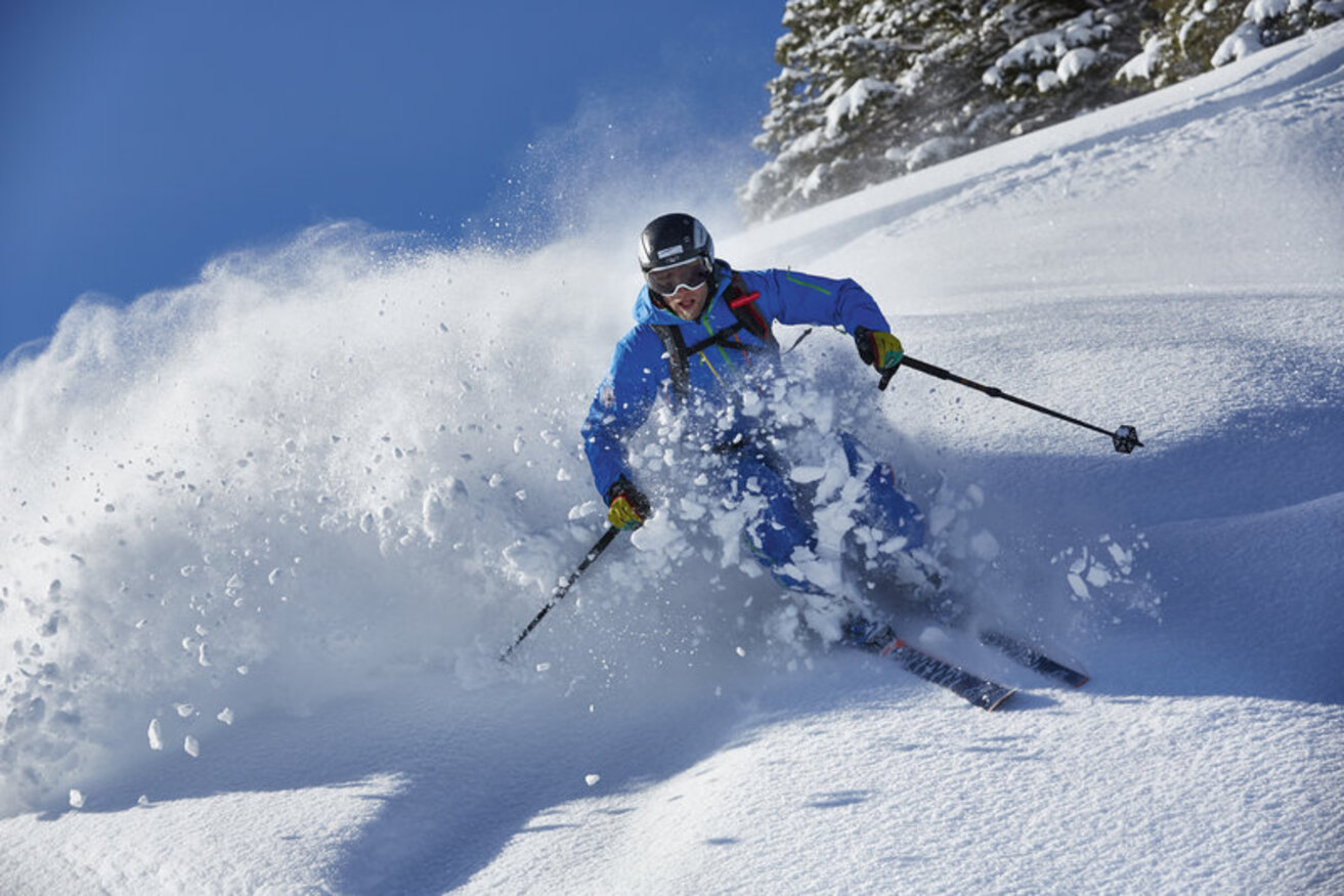 Freeride_im_Skigebiet_Damüls-Mellau__c__Adolf_Bereuter_-_Bregenzerwald_Tourismus